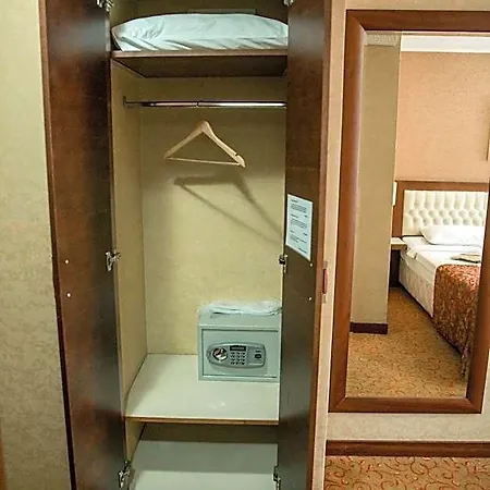 Hotel Yuksel 3*